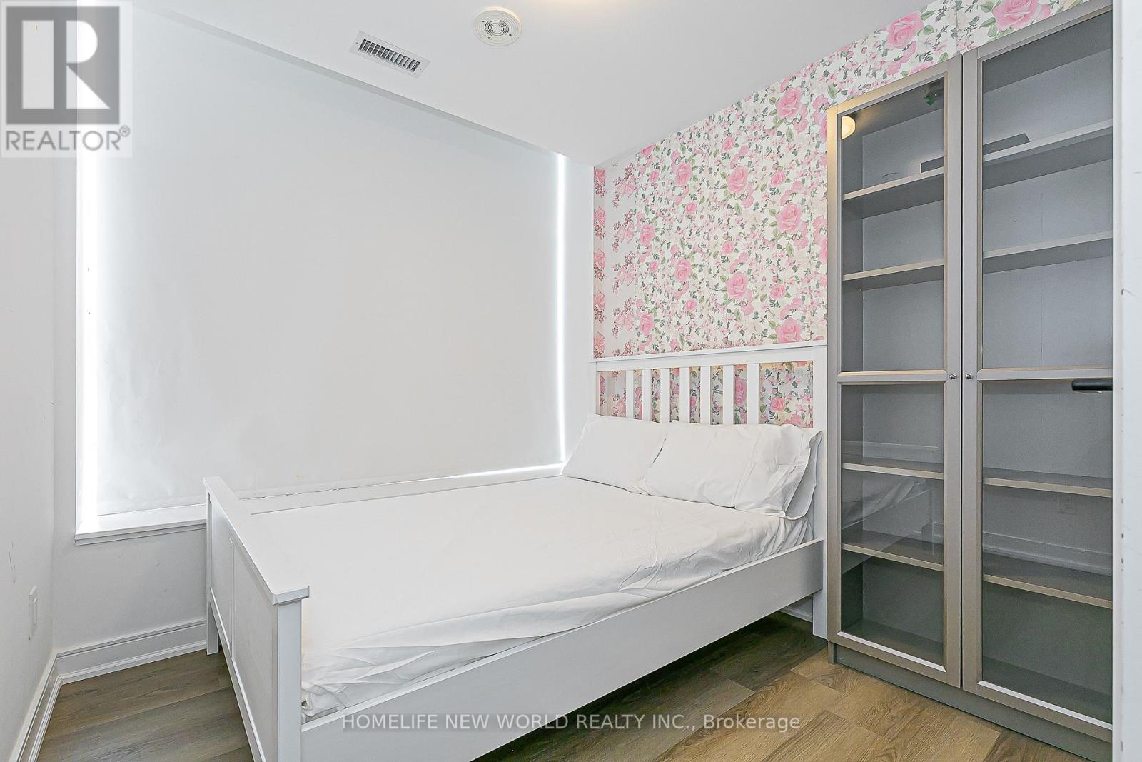 S118 - 180 Mills Street W, Toronto, Ontario  M5A 0V7 - Photo 5 - C13435492