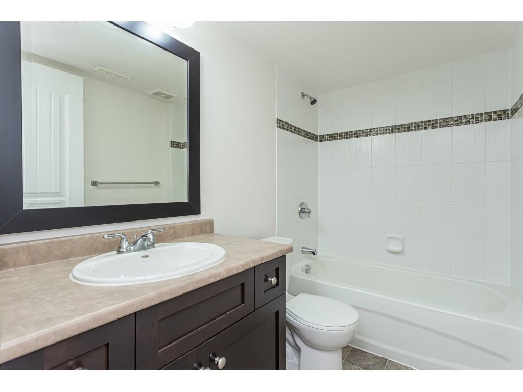 6100 163b Street, Surrey, British Columbia  V3S 3W2 - Photo 3 - R3135130