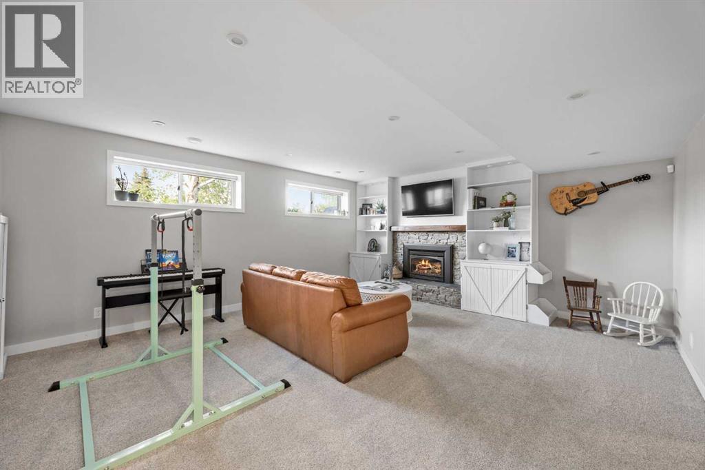 111 Silvergrove Green Nw, Calgary, Alberta T3B 4H8 - Photo 23 - A2318686