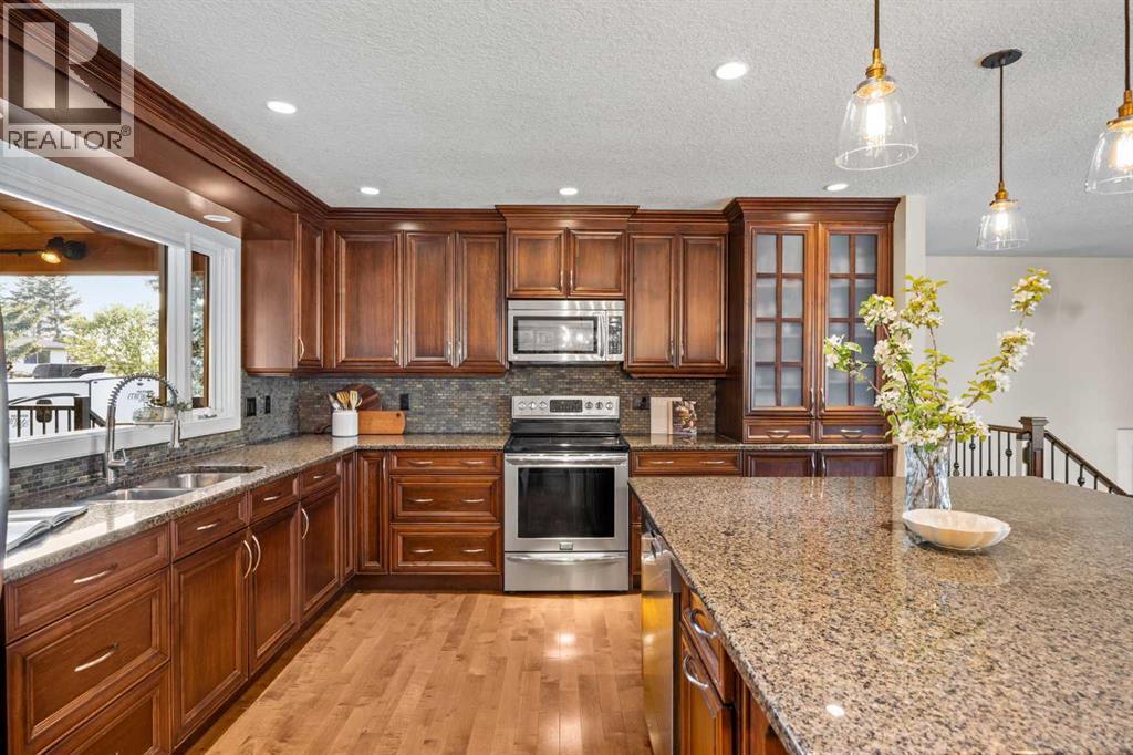 111 Silvergrove Green Nw, Calgary, Alberta T3B 4H8 - Photo 15 - A2318686