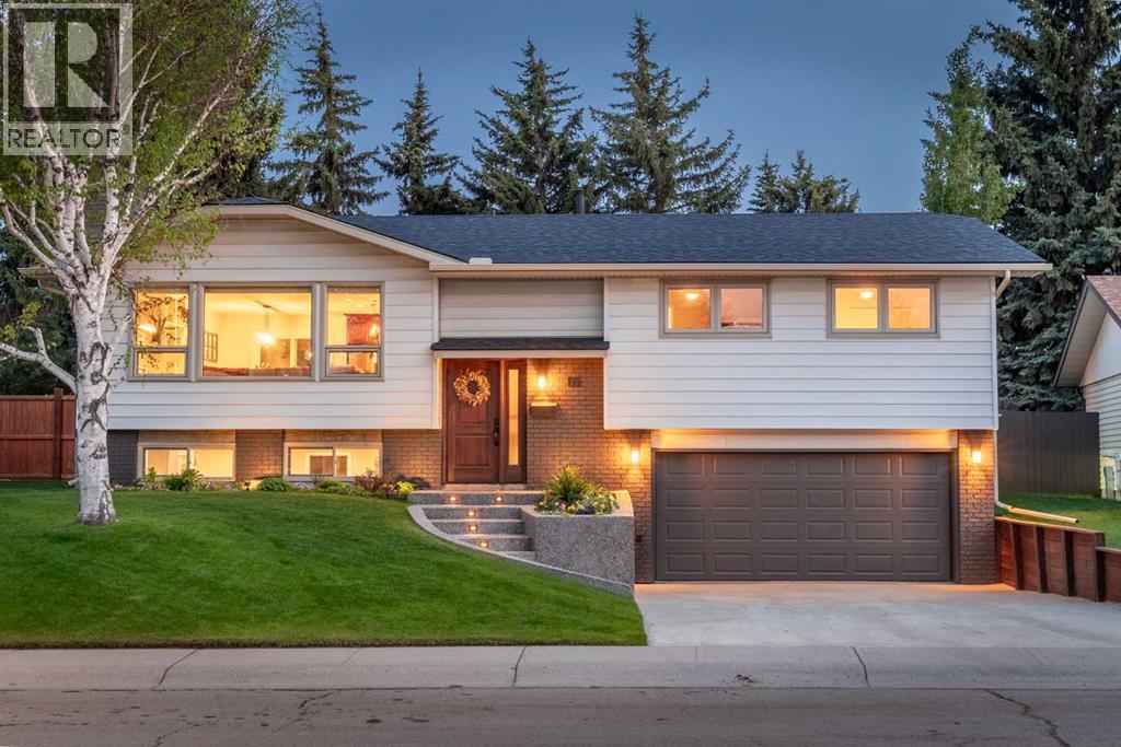 111 Silvergrove Green Nw, Calgary, Alberta T3B 4H8 - Photo 1 - A2318686