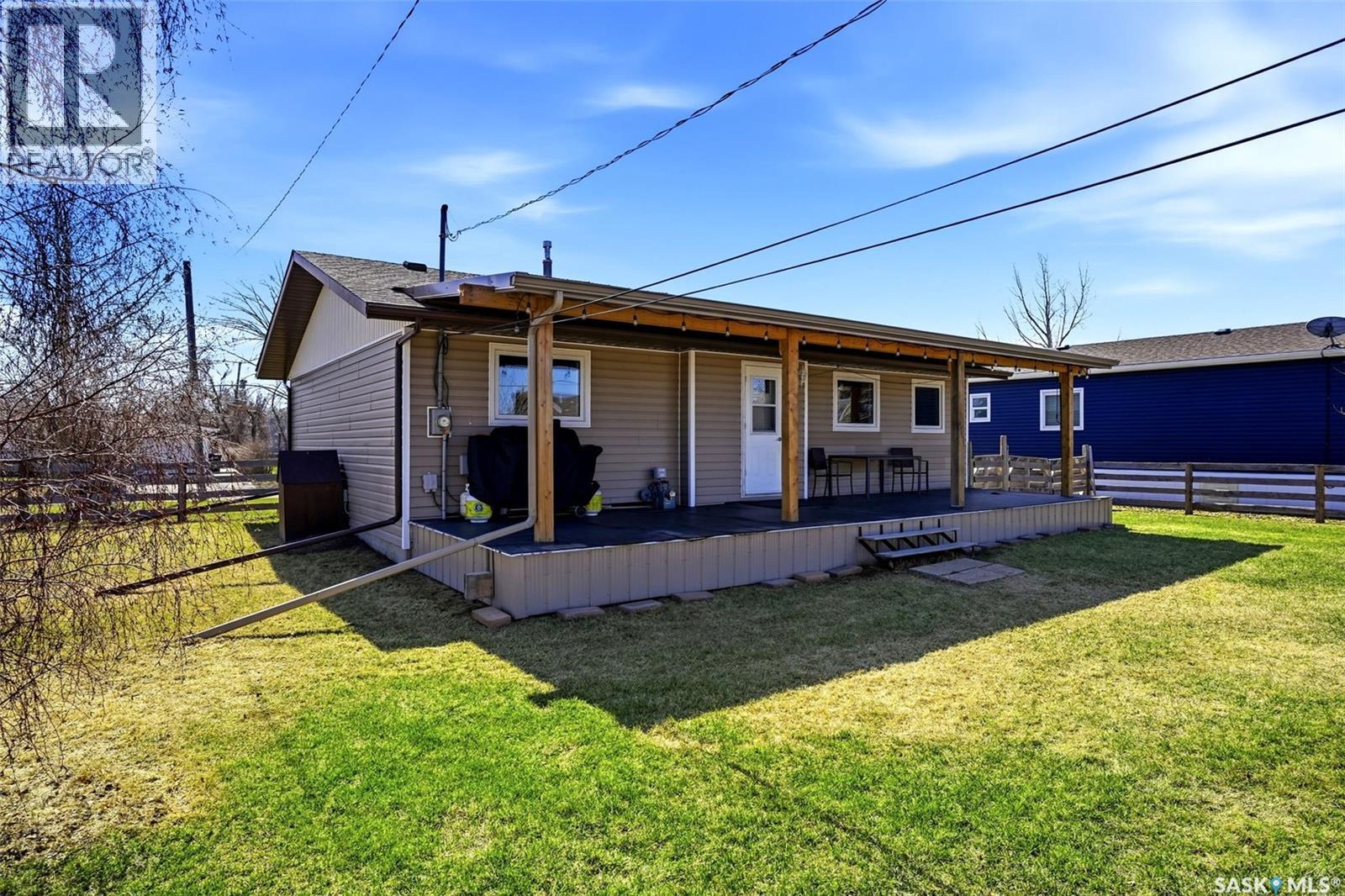 327 Coteau Street, Milestone, Saskatchewan  S0G 3L0 - Photo 42 - SK039204