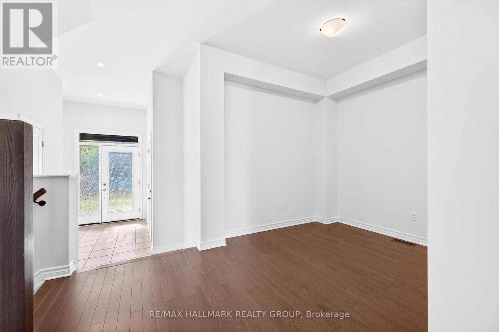 720 Miikana Road, Ottawa, Ontario  K1X 0H7 - Photo 4 - X13435542