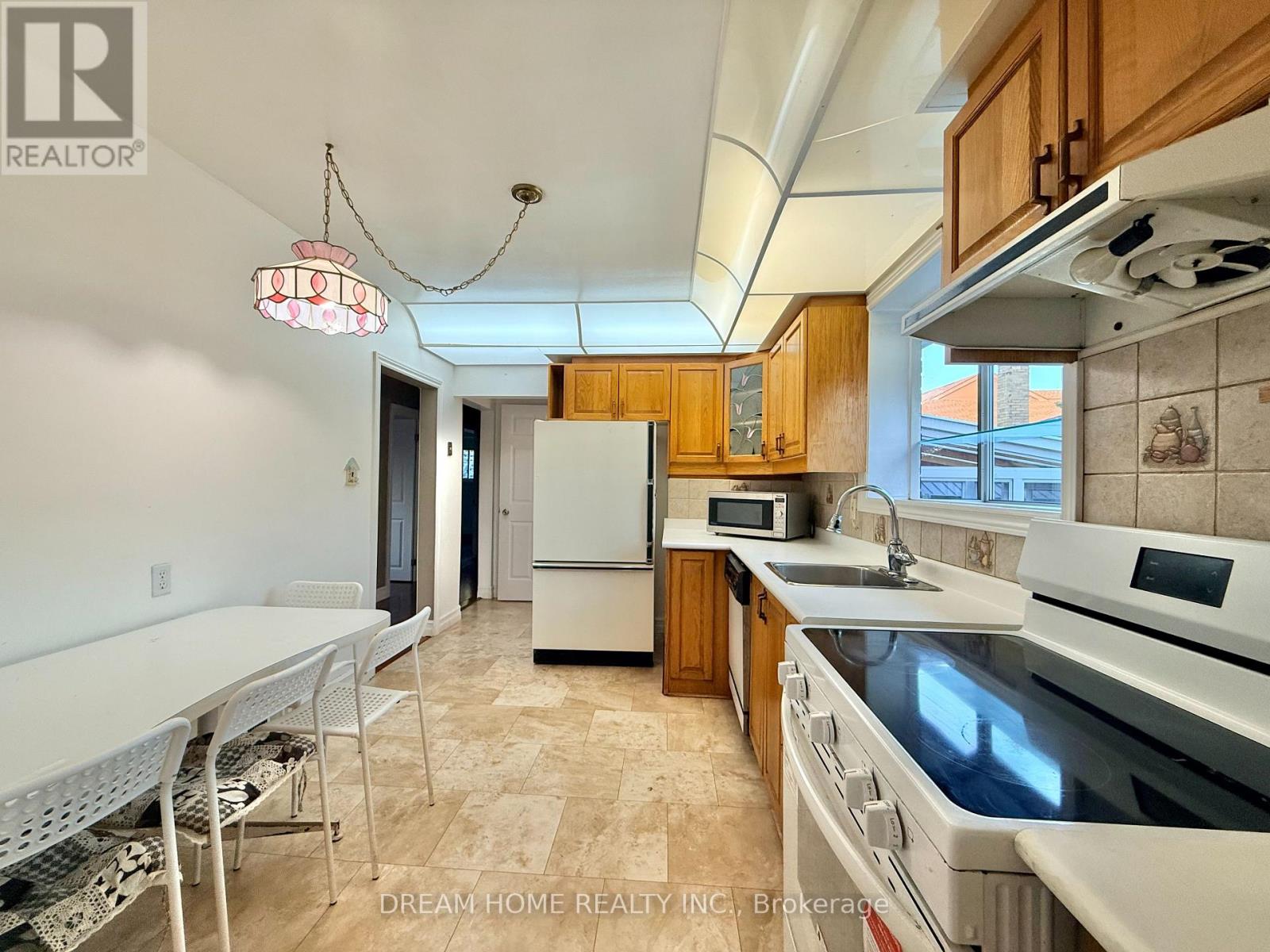 Upper Level - 5 Horizon Crescent, Toronto, Ontario  M1T 2G2 - Photo 4 - E13435554