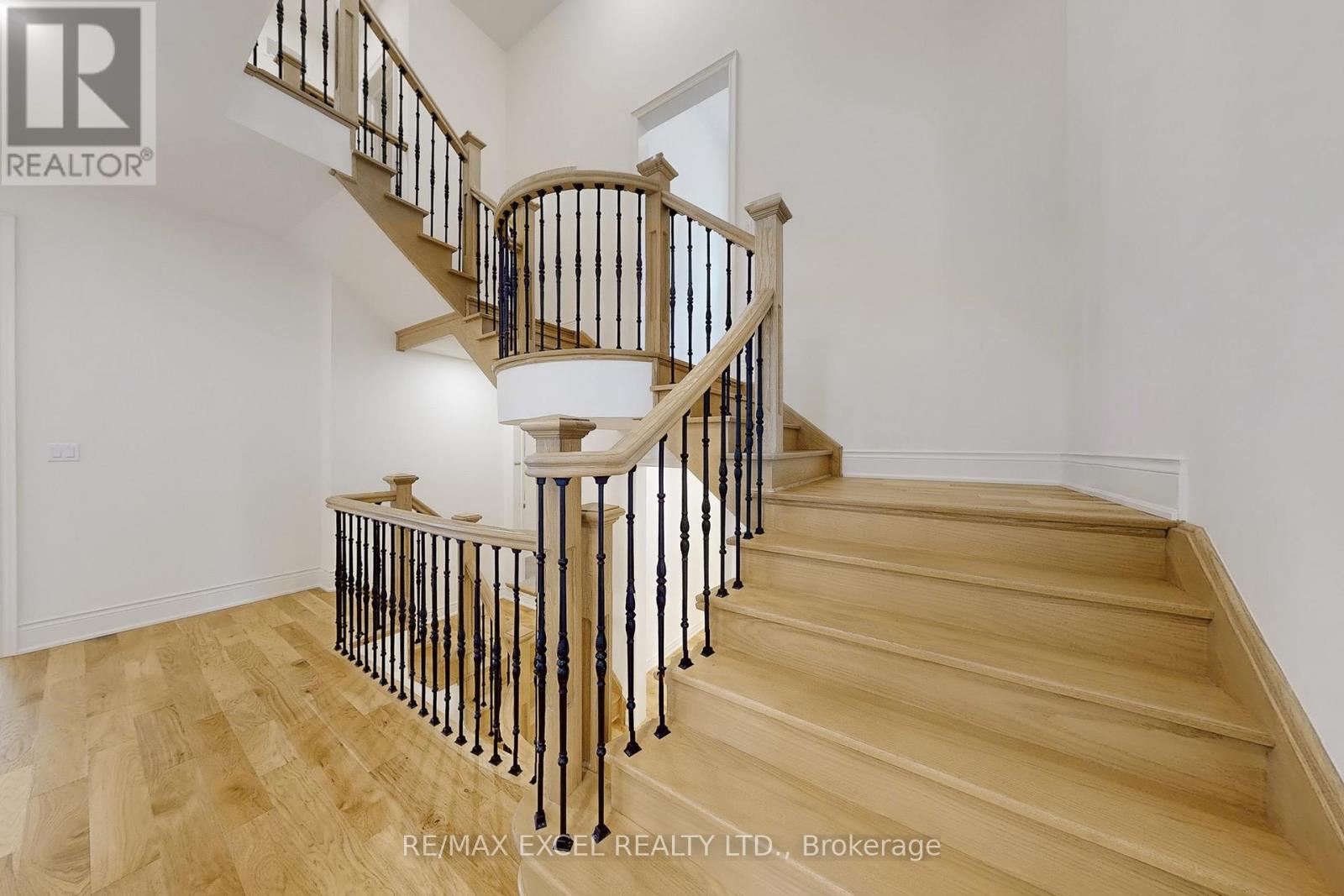 29 Night Sky Court, Richmond Hill, Ontario  L4C 2R4 - Photo 18 - N13435544