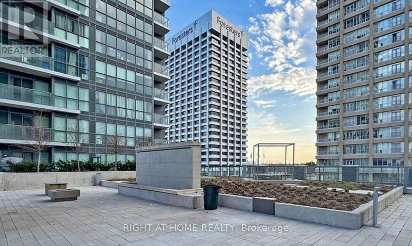 2204 - 6 Sonic Way Ne, Toronto, Ontario  M3C 0P2 - Photo 28 - C13433878