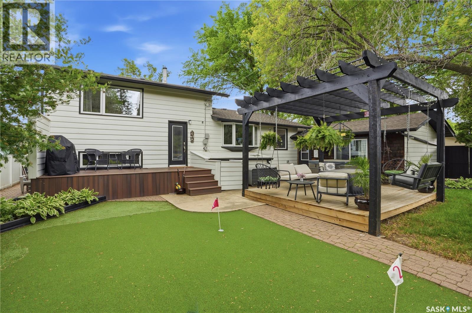 901 Glasgow Street, Saskatoon, Saskatchewan  S7J 0N9 - Photo 45 - SK039142