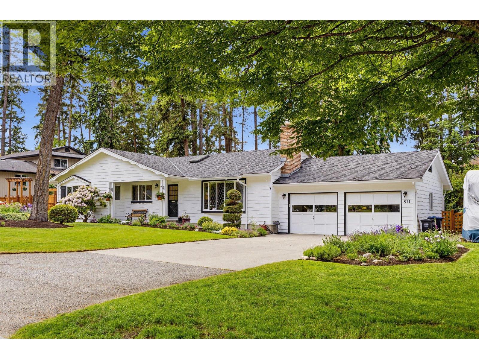 811 Coronado Crescent, Kelowna, British Columbia