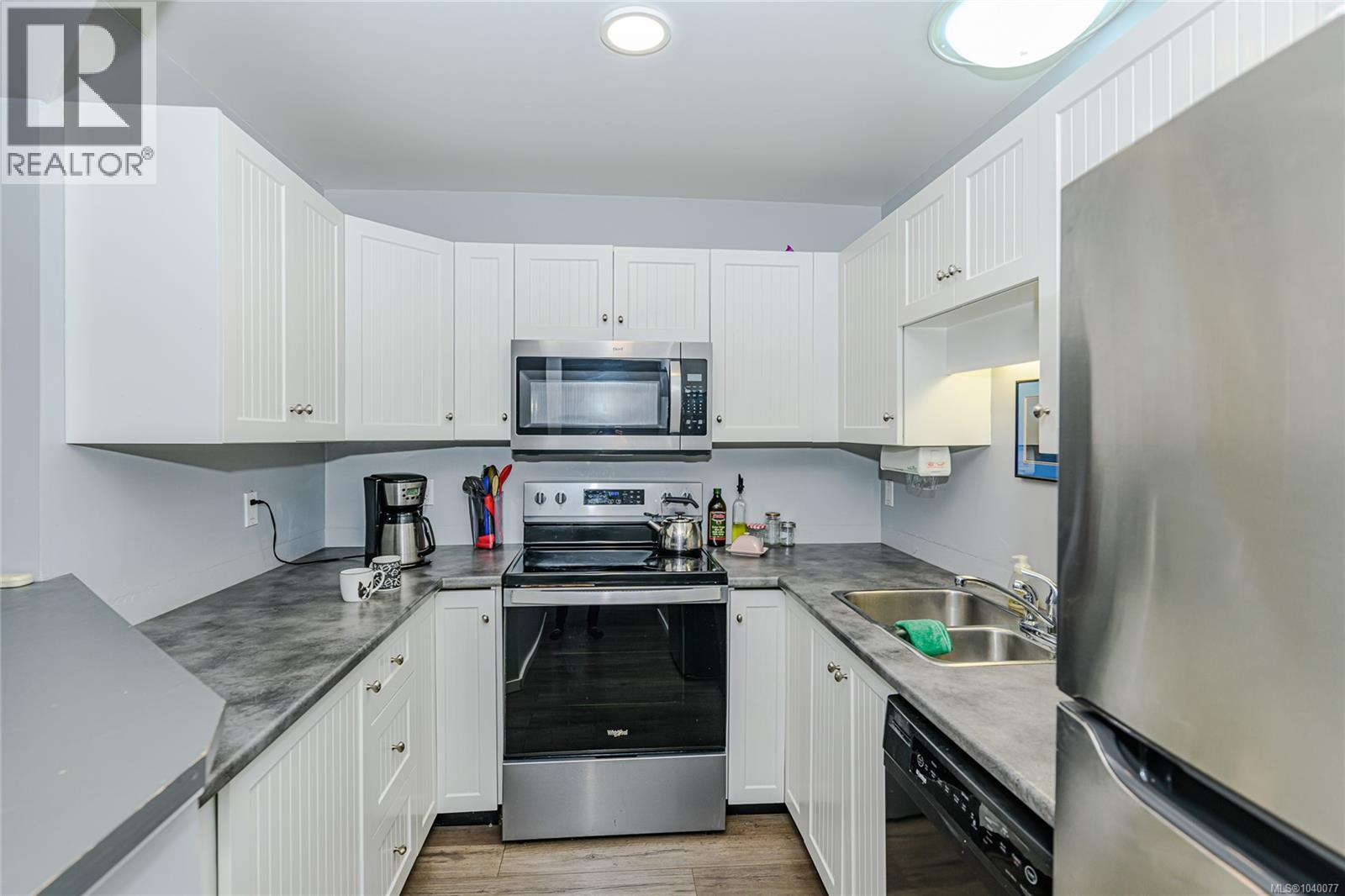 54 2070 Amelia Ave, Sidney, British Columbia  V8L 4X6 - Photo 12 - 1040077