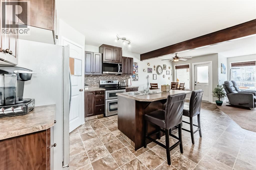 70 Jensen Place, Red Deer, Alberta  T4P 0G2 - Photo 7 - A2309891