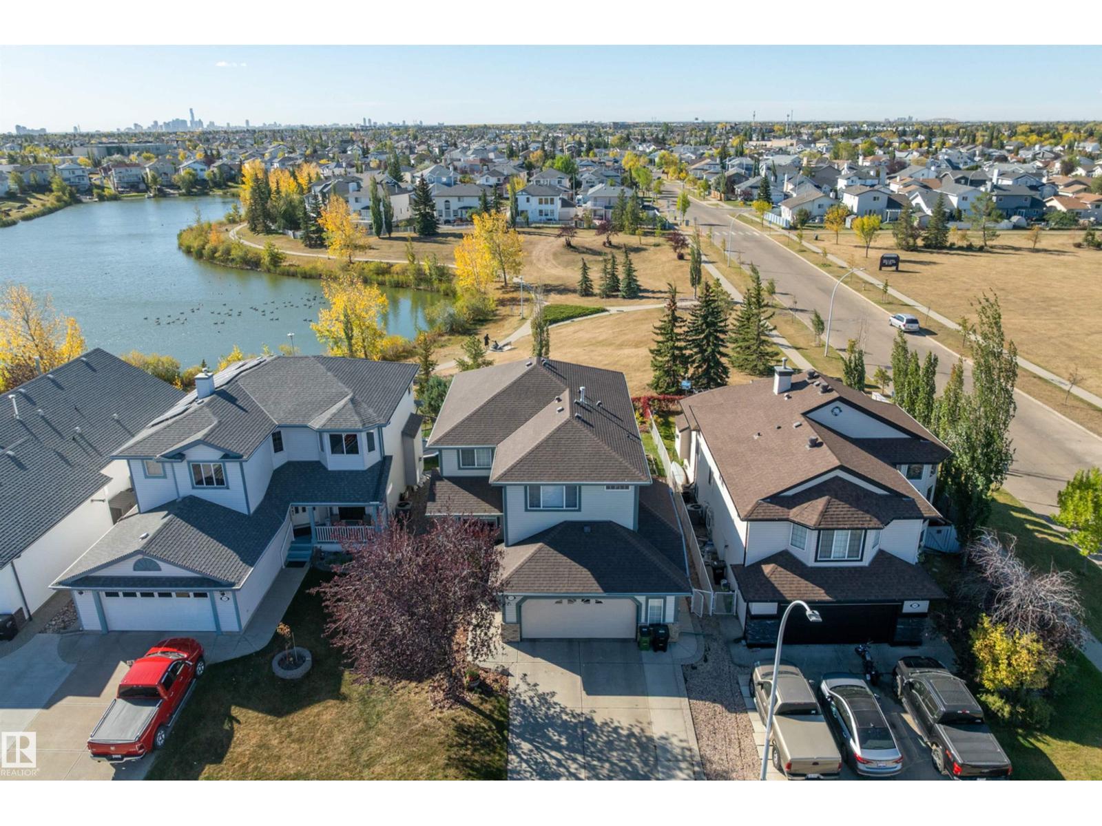 1105 KLARVATTEN CV NW, Edmonton, Alberta