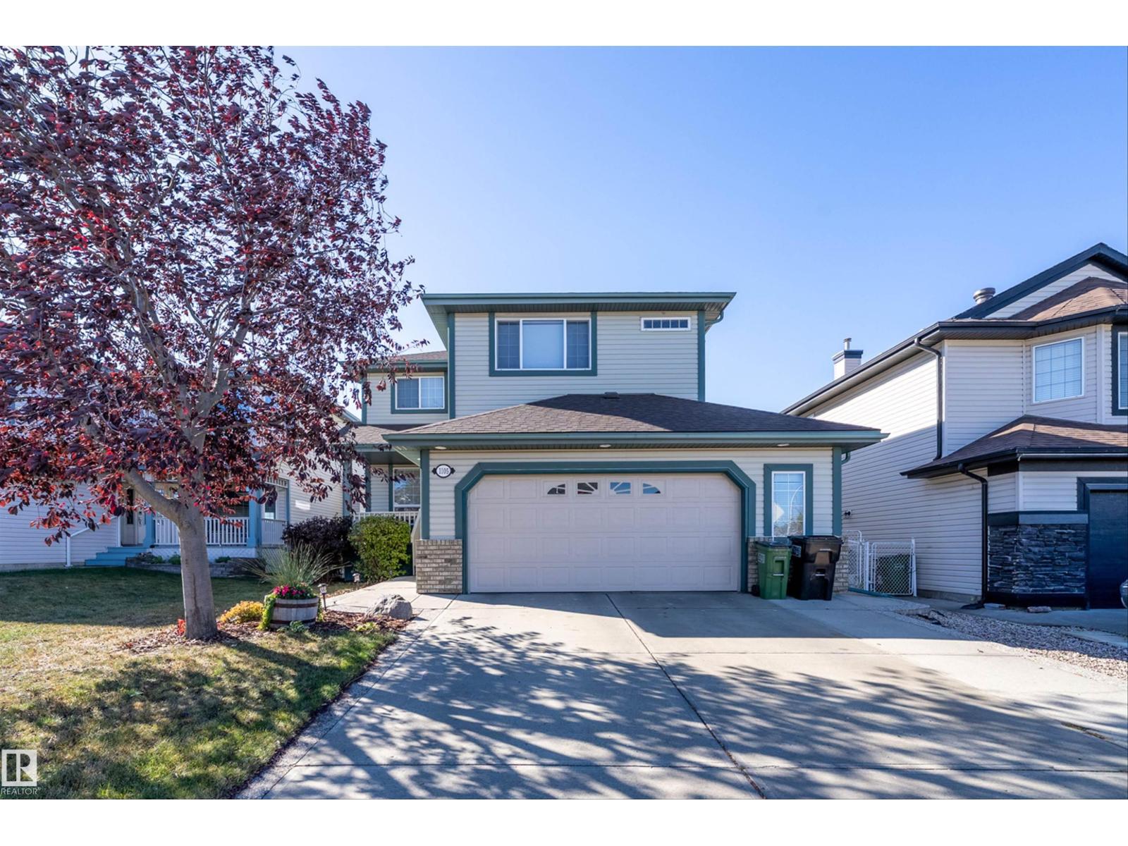 1105 Klarvatten Cv NW, Edmonton, Alberta  T5Z 3N3 - Photo 4 - E4493240