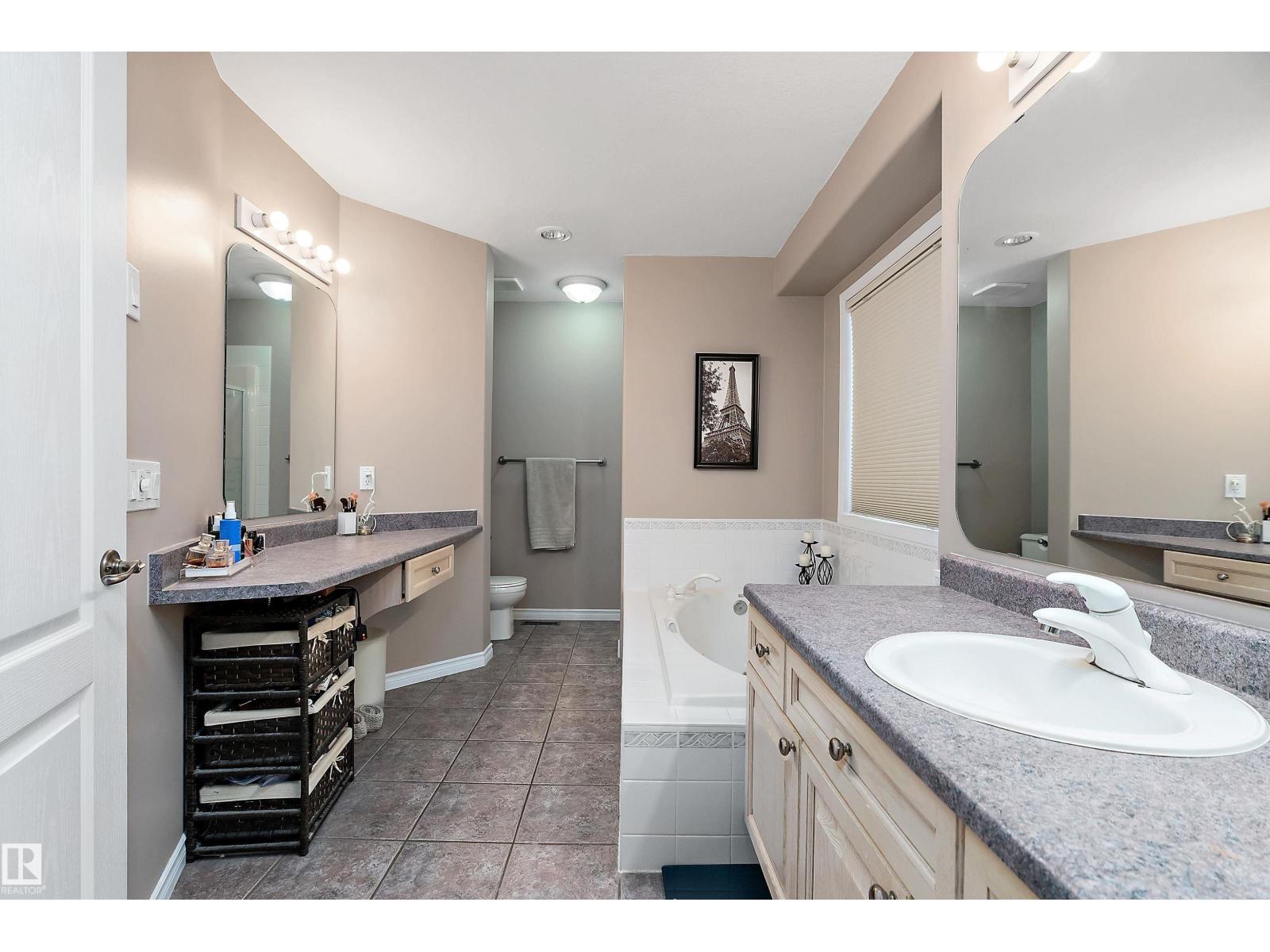 1105 Klarvatten Cv NW, Edmonton, Alberta  T5Z 3N3 - Photo 43 - E4493240