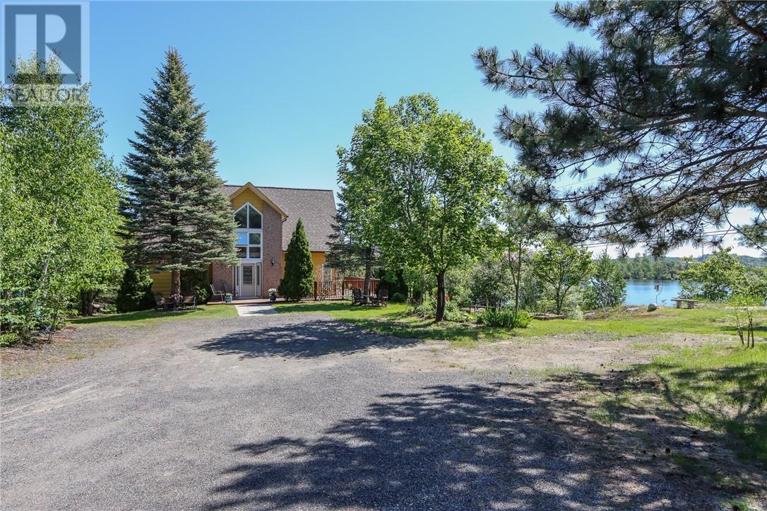 615 Silver Lake Road, Sudbury, Ontario  P3G 1J9 - Photo 3 - 2128467