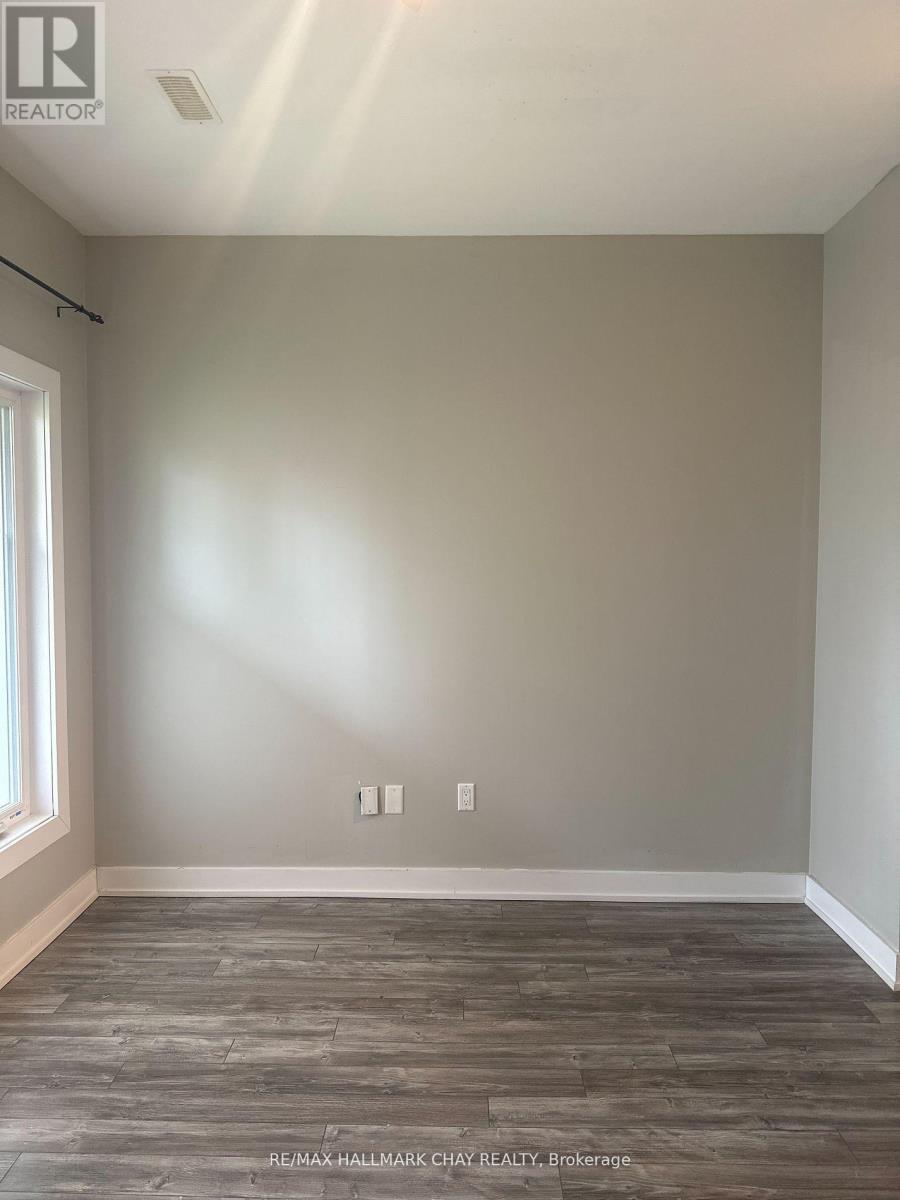 #38 - Main Floor - 540 Essa Road, Barrie, Ontario  L9J 0H2 - Photo 6 - S13228912