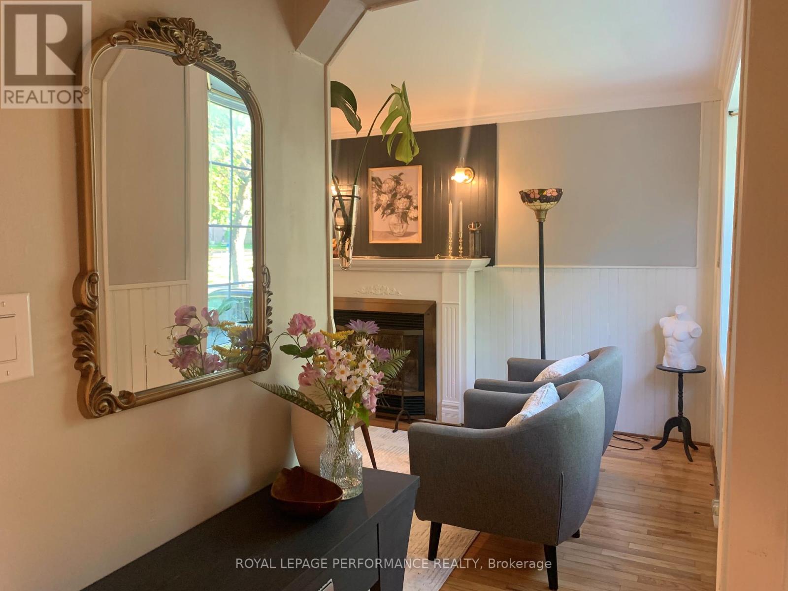 10 Faulkland Road, Toronto, Ontario M1L 3S3 - Photo 4 - E13435594