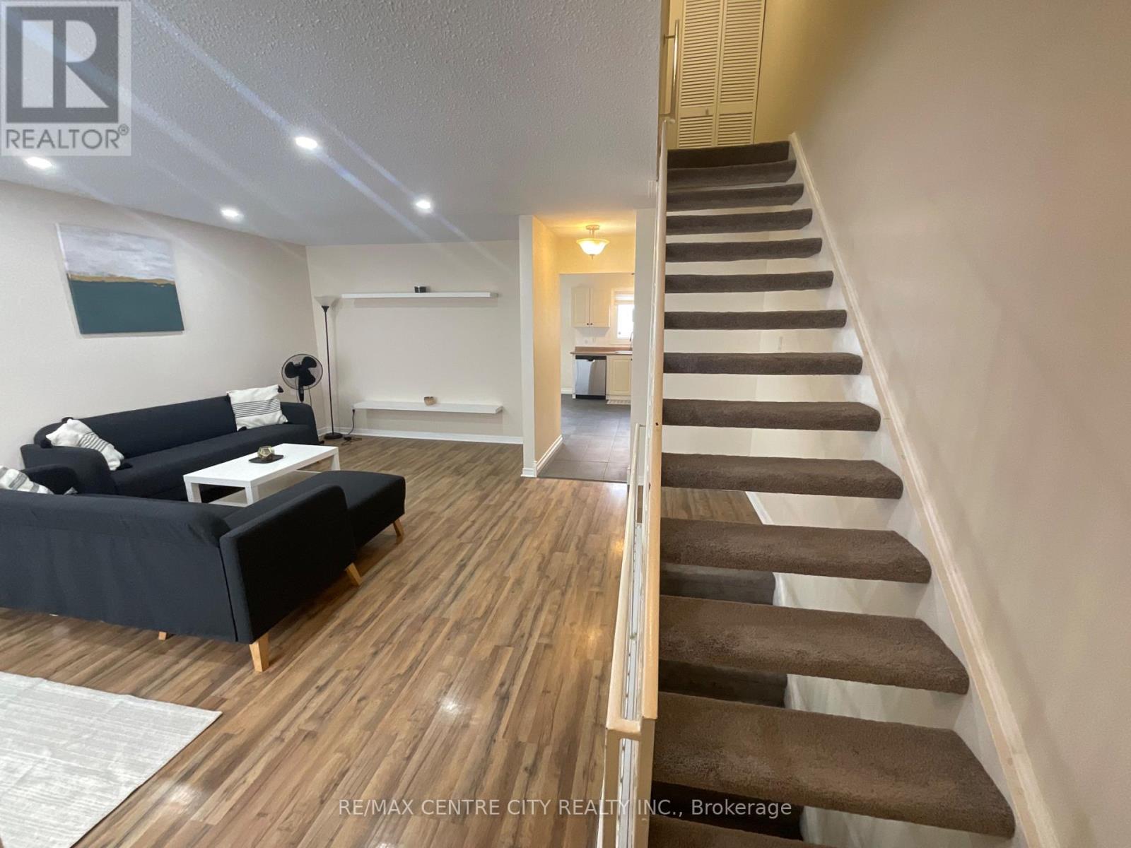 158 Monmore Road, London North, Ontario  N6G 3A6 - Photo 3 - X13435598