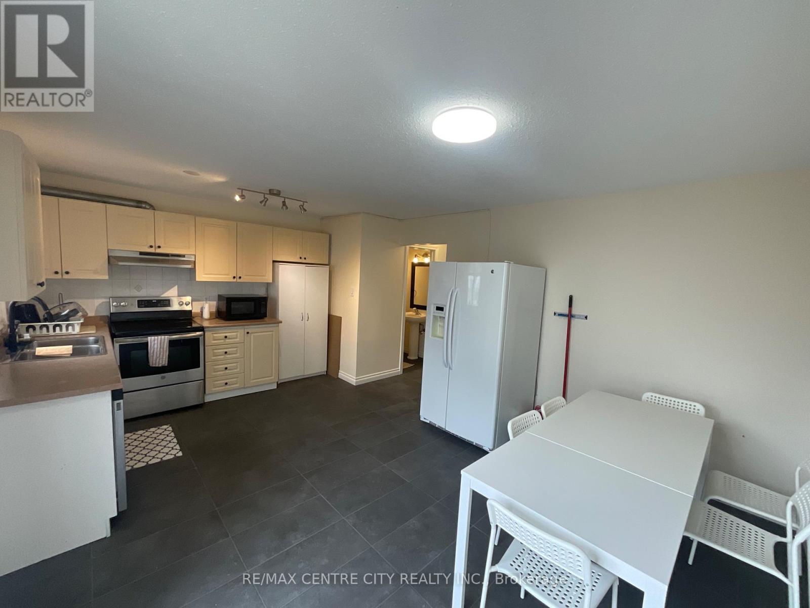 158 Monmore Road, London North, Ontario  N6G 3A6 - Photo 6 - X13435598