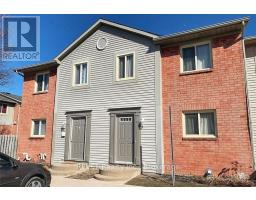 74 - 65 DORCHESTER BOULEVARD, St. Catharines, Ontario
