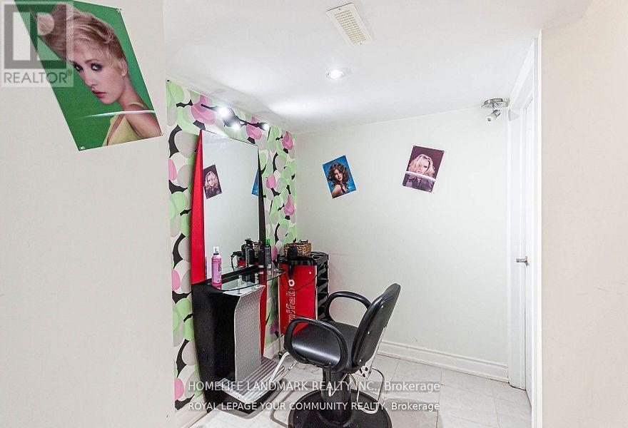 111 Deerwood Crescent, Richmond Hill, Ontario  L4E 4B3 - Photo 19 - N13435612