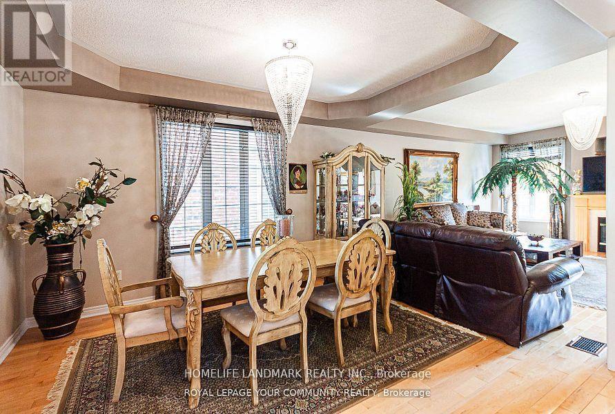 111 Deerwood Crescent, Richmond Hill, Ontario  L4E 4B3 - Photo 5 - N13435612