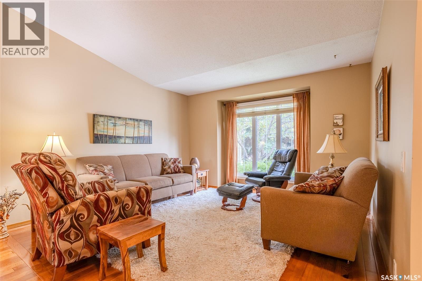 406 Braeburn Crescent, Saskatoon, Saskatchewan  S7V 1A5 - Photo 9 - SK039192