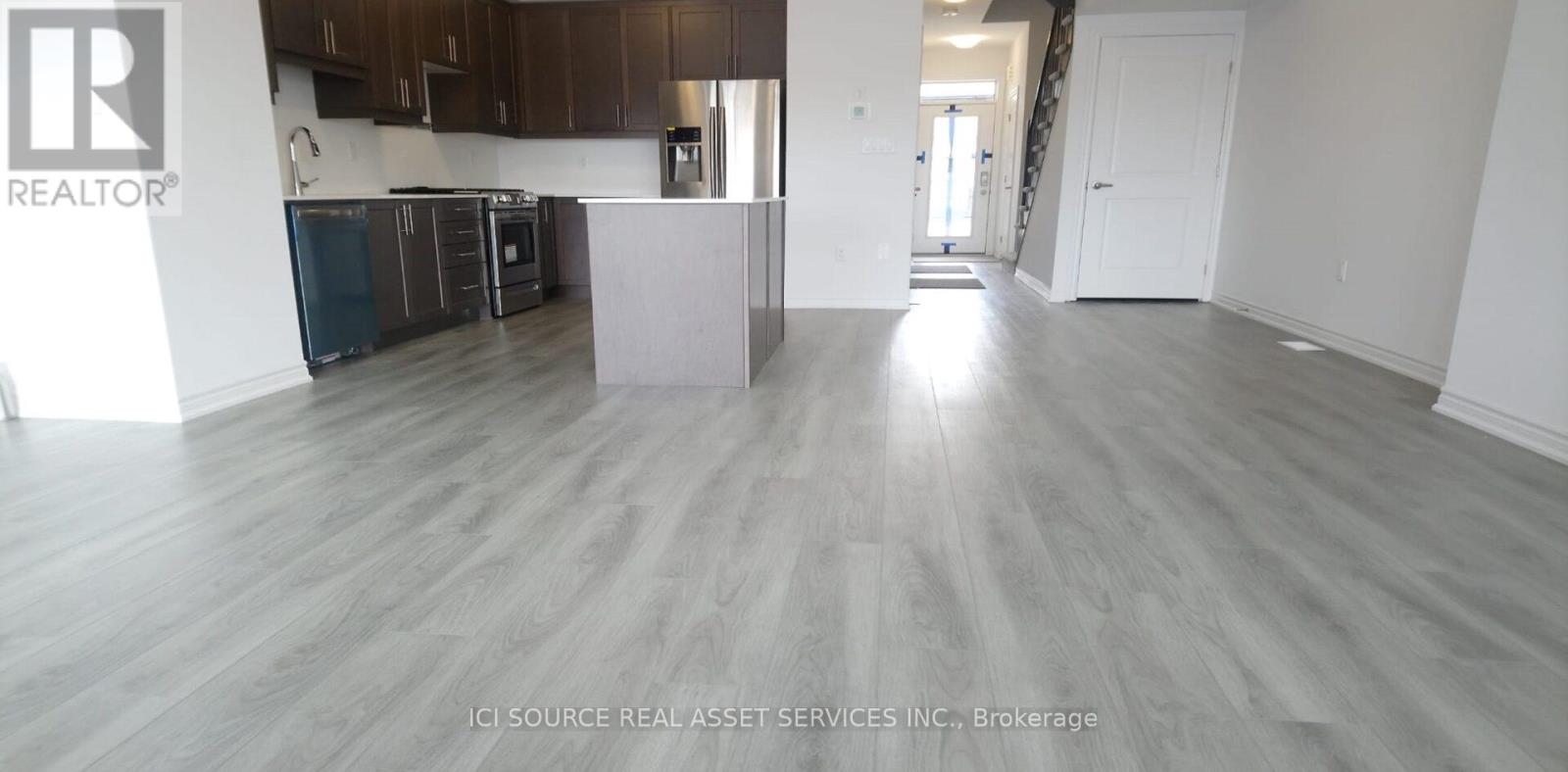 4 Bellhouse Avenue, Brantford, Ontario  N3T 0T9 - Photo 8 - X13435716