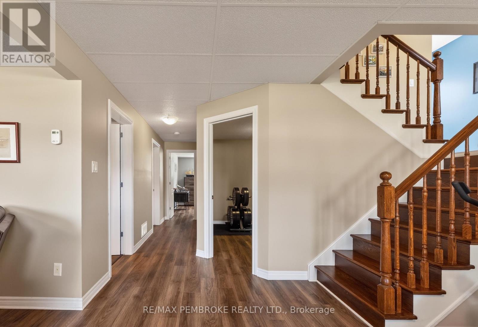 61 Oak Avenue, Petawawa, Ontario  K8H 0B5 - Photo 28 - X13435776
