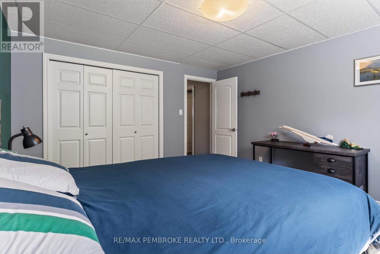 61 Oak Avenue, Petawawa, Ontario  K8H 0B5 - Photo 37 - X13435776