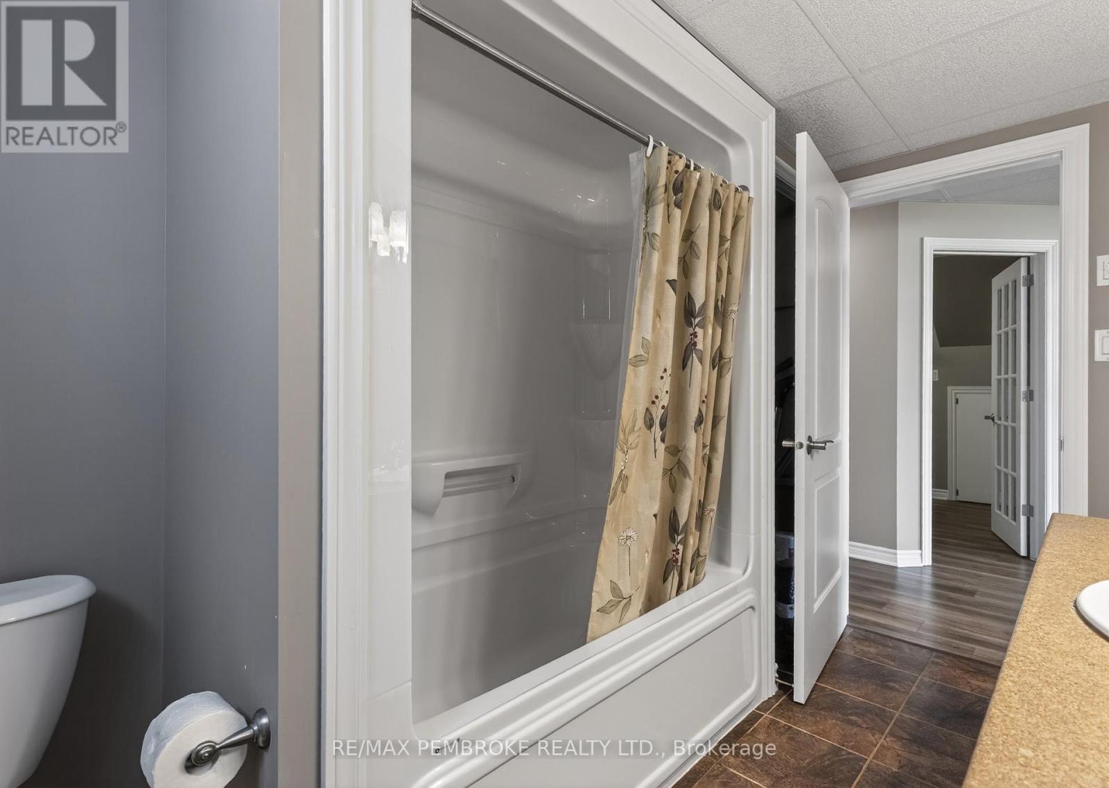 61 Oak Avenue, Petawawa, Ontario  K8H 0B5 - Photo 39 - X13435776