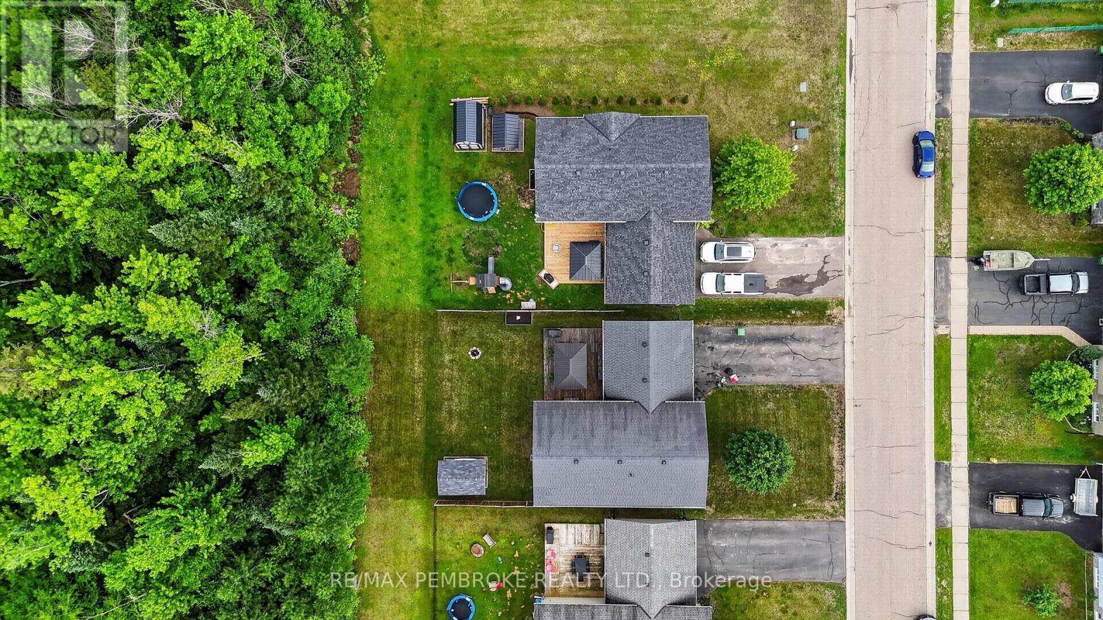 61 Oak Avenue, Petawawa, Ontario  K8H 0B5 - Photo 4 - X13435776