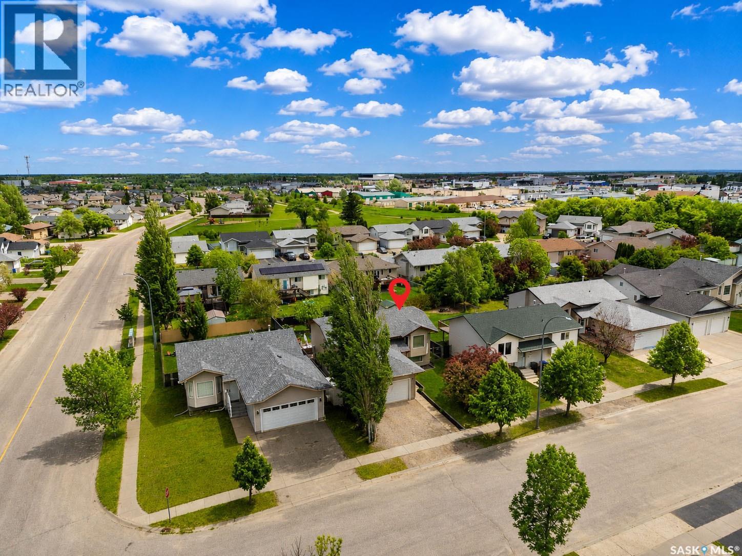 6 Dmyterko Bay, Prince Albert, Saskatchewan  S6V 8E8 - Photo 36 - SK038988