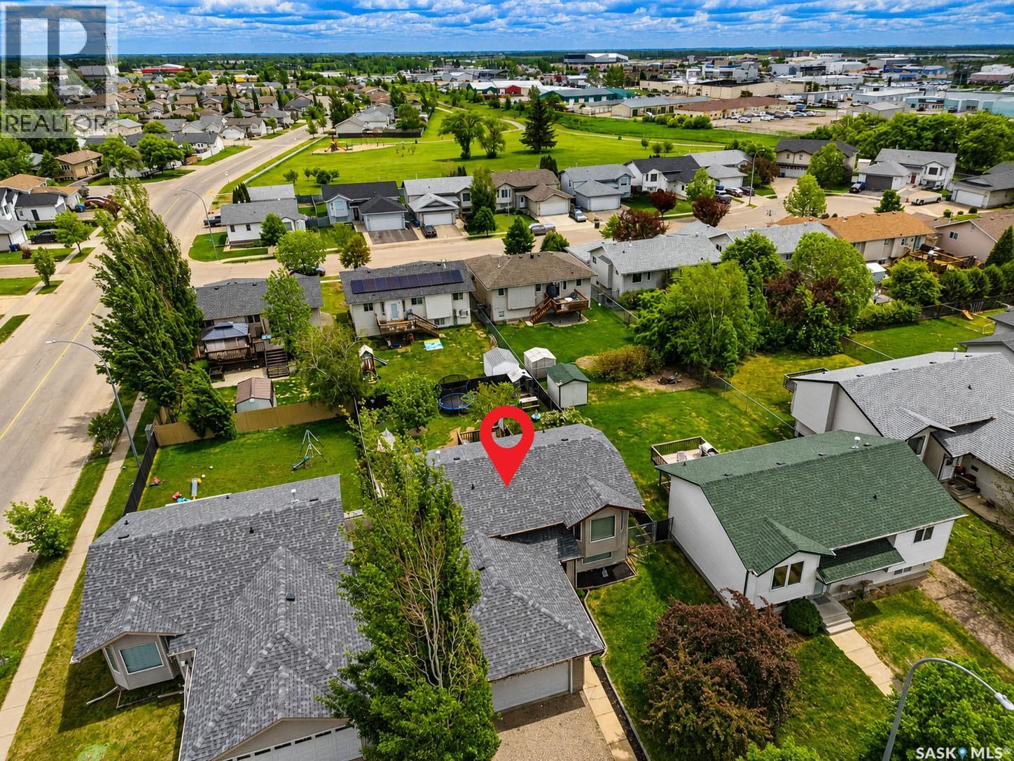 6 Dmyterko Bay, Prince Albert, Saskatchewan  S6V 8E8 - Photo 39 - SK038988