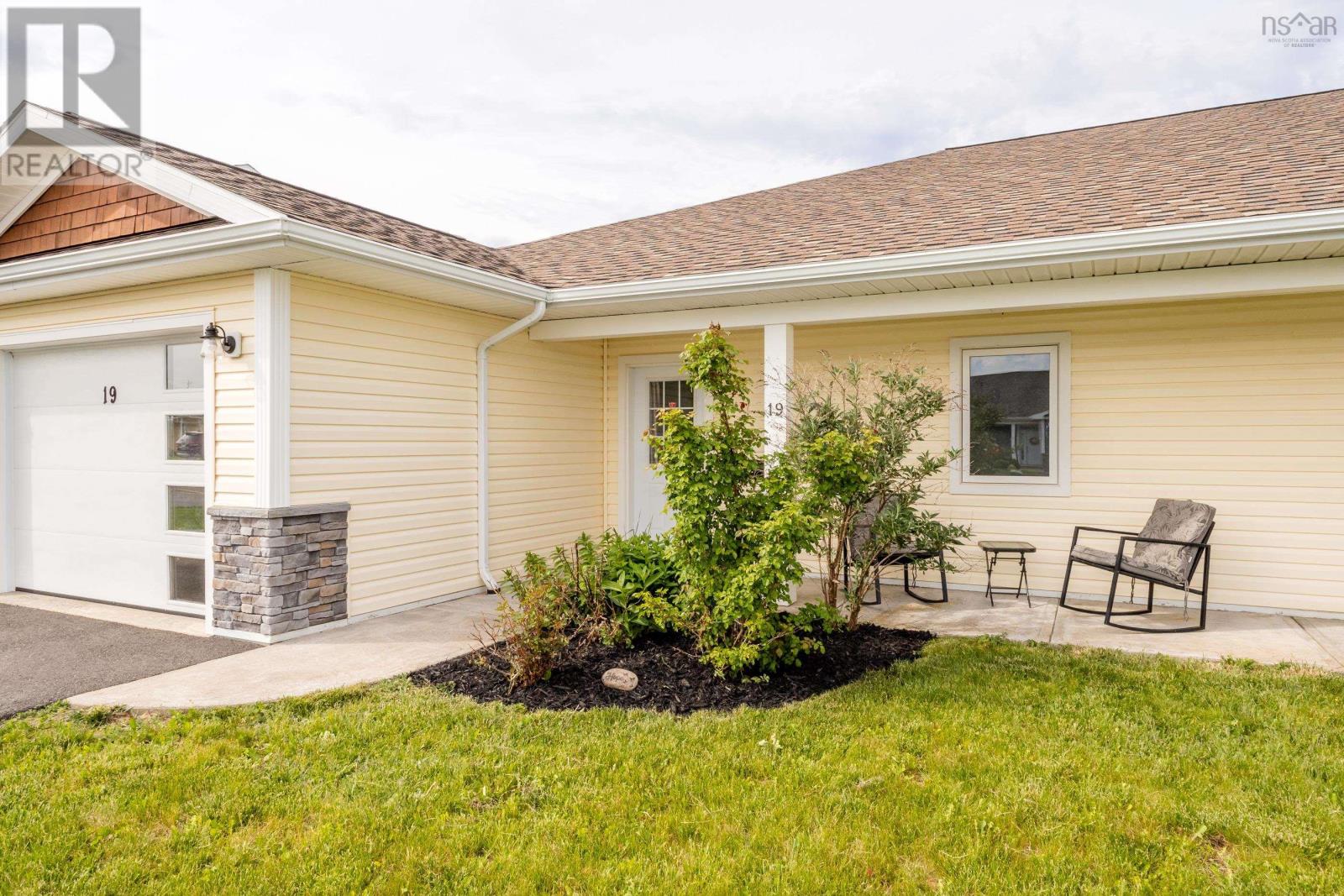 19 Mackinnon Court, Kentville, Nova Scotia  B4N 0A7 - Photo 4 - 202614196