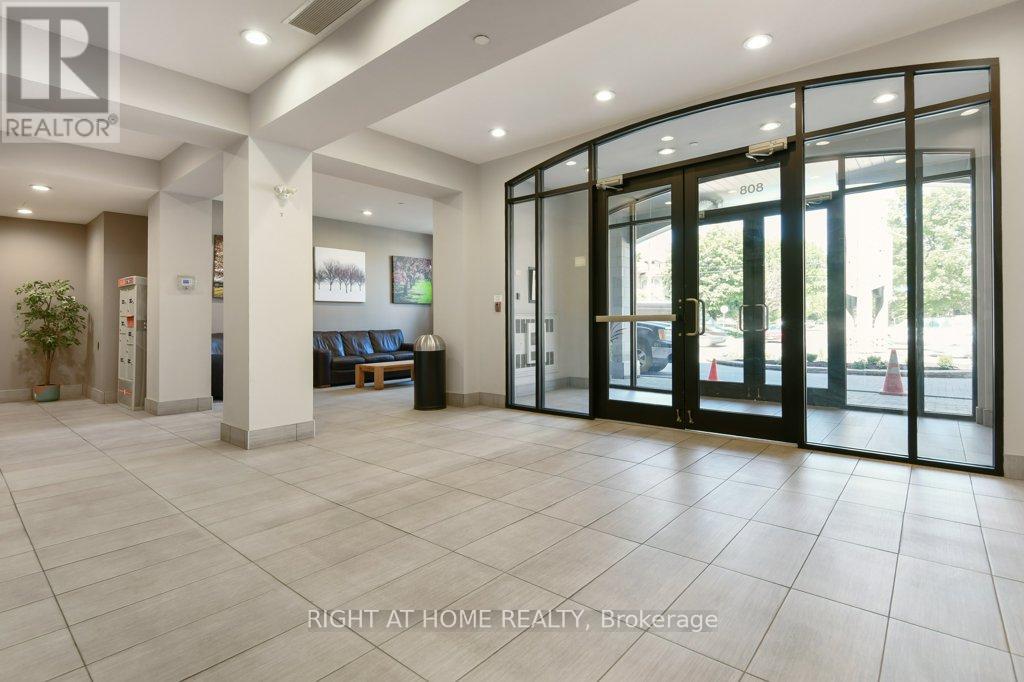 409 - Ph9 - 808 Bronson Avenue, Ottawa, Ontario  K1S 5A4 - Photo 3 - X13435854