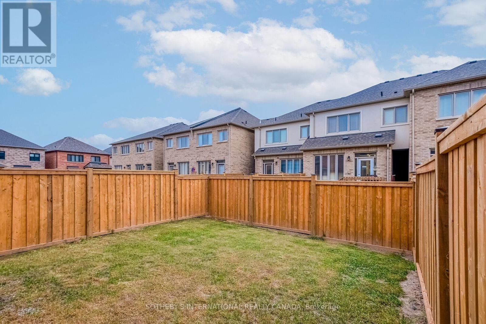 Upper - 36 Quinton Ridge, Brampton, Ontario  L6Y 6J4 - Photo 27 - W13432472