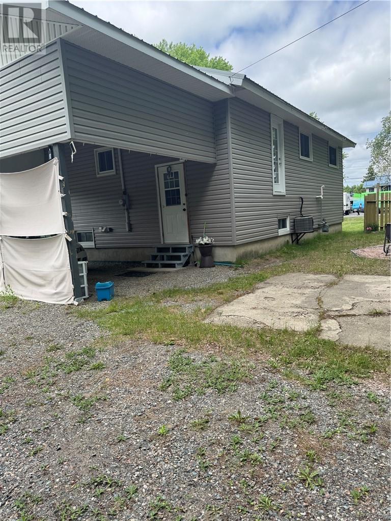 3182 Hillsdale Court, Val Caron, Ontario  P3N 1A6 - Photo 18 - 2128518