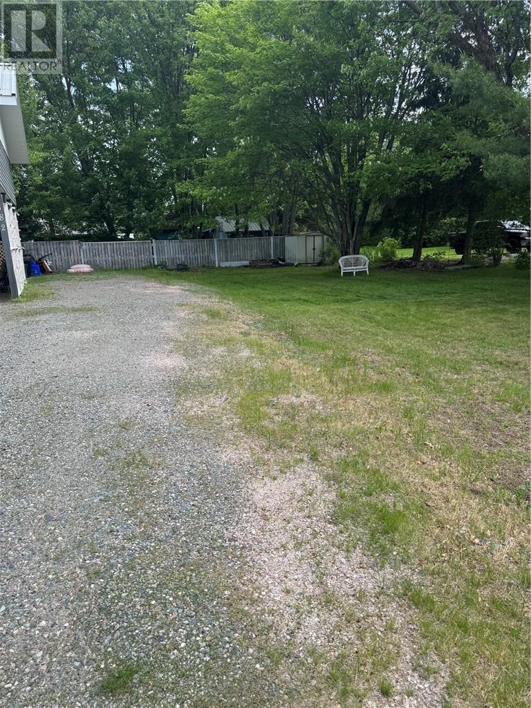 3182 Hillsdale Court, Val Caron, Ontario  P3N 1A6 - Photo 24 - 2128518