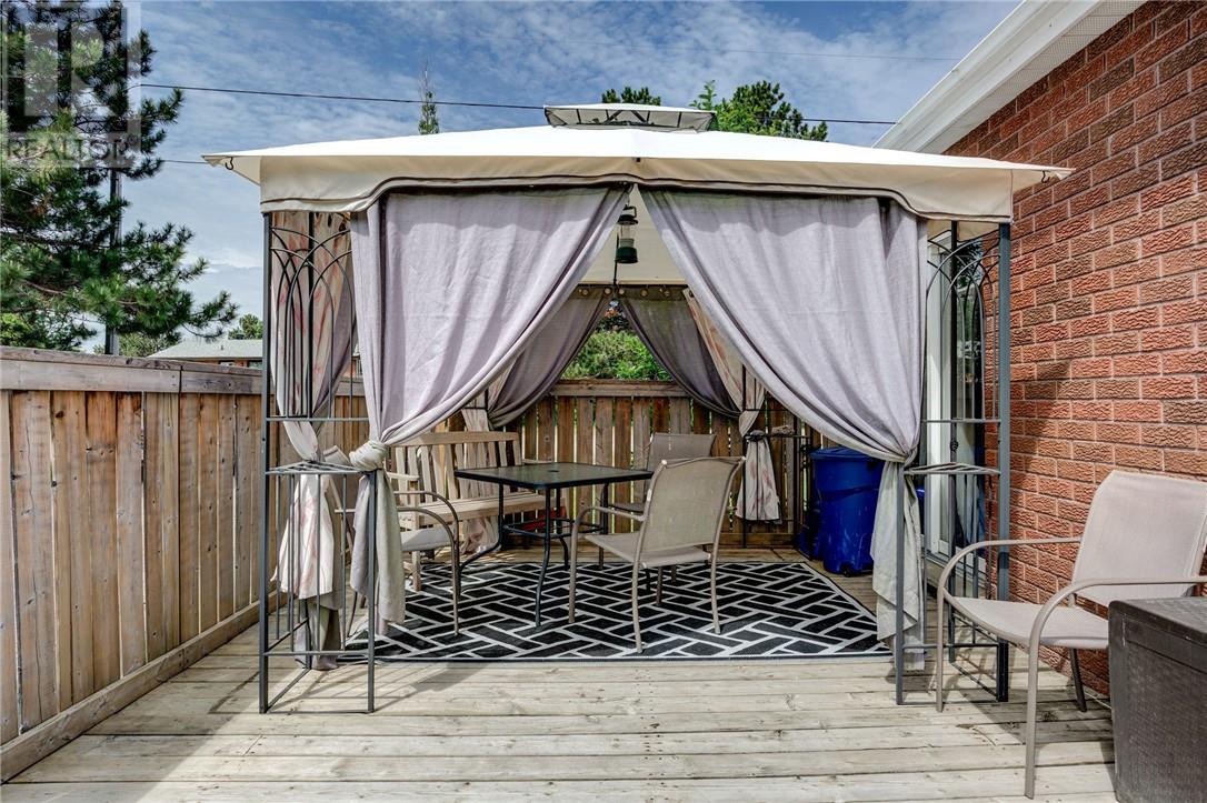 15 Arlington Drive E, Dowling, Ontario  P0M 1R0 - Photo 9 - 2128433