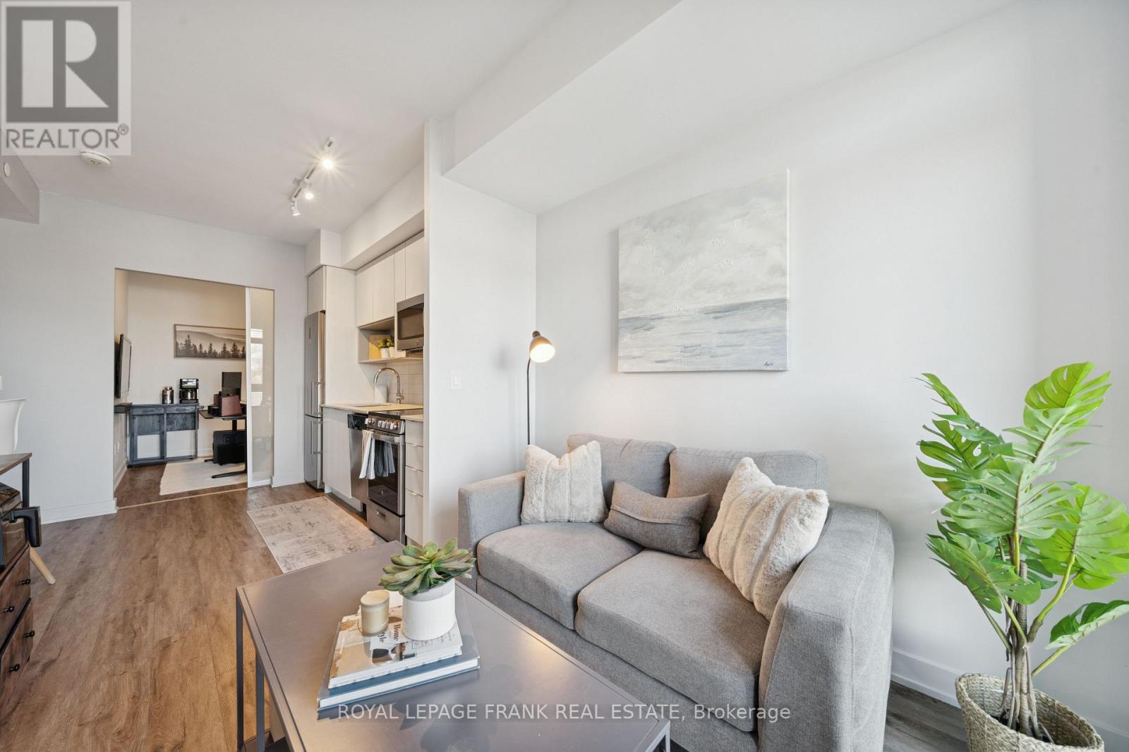 409 - 630 GREENWOOD AVENUE, Toronto, Ontario