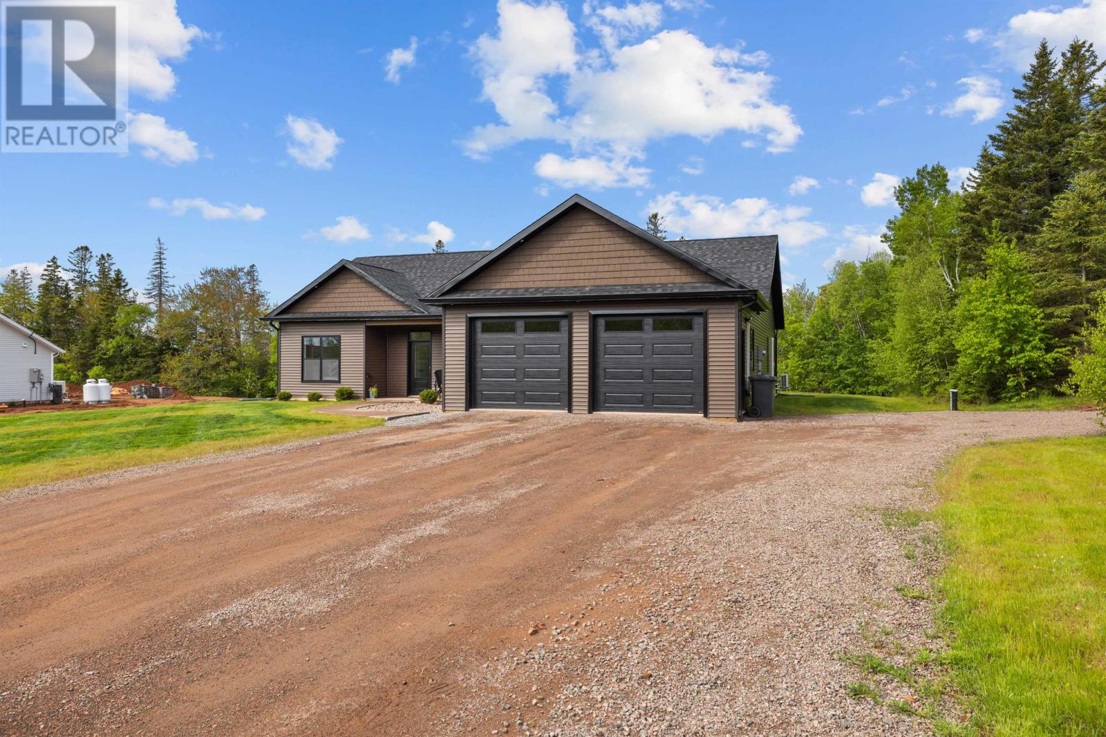 225 Shady Acres Drive, Brackley Beach, Prince Edward Island  C1E 2N8 - Photo 4 - 202614205