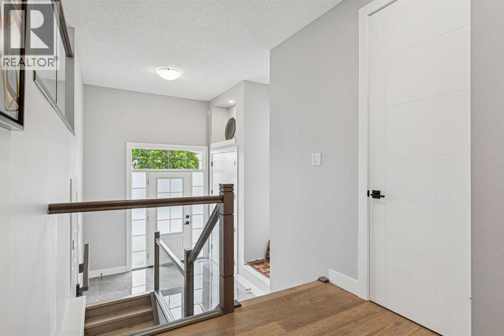 69 Yorkville Green SW, Calgary, Alberta  T2X 4K1 - Photo 6 - A2319694