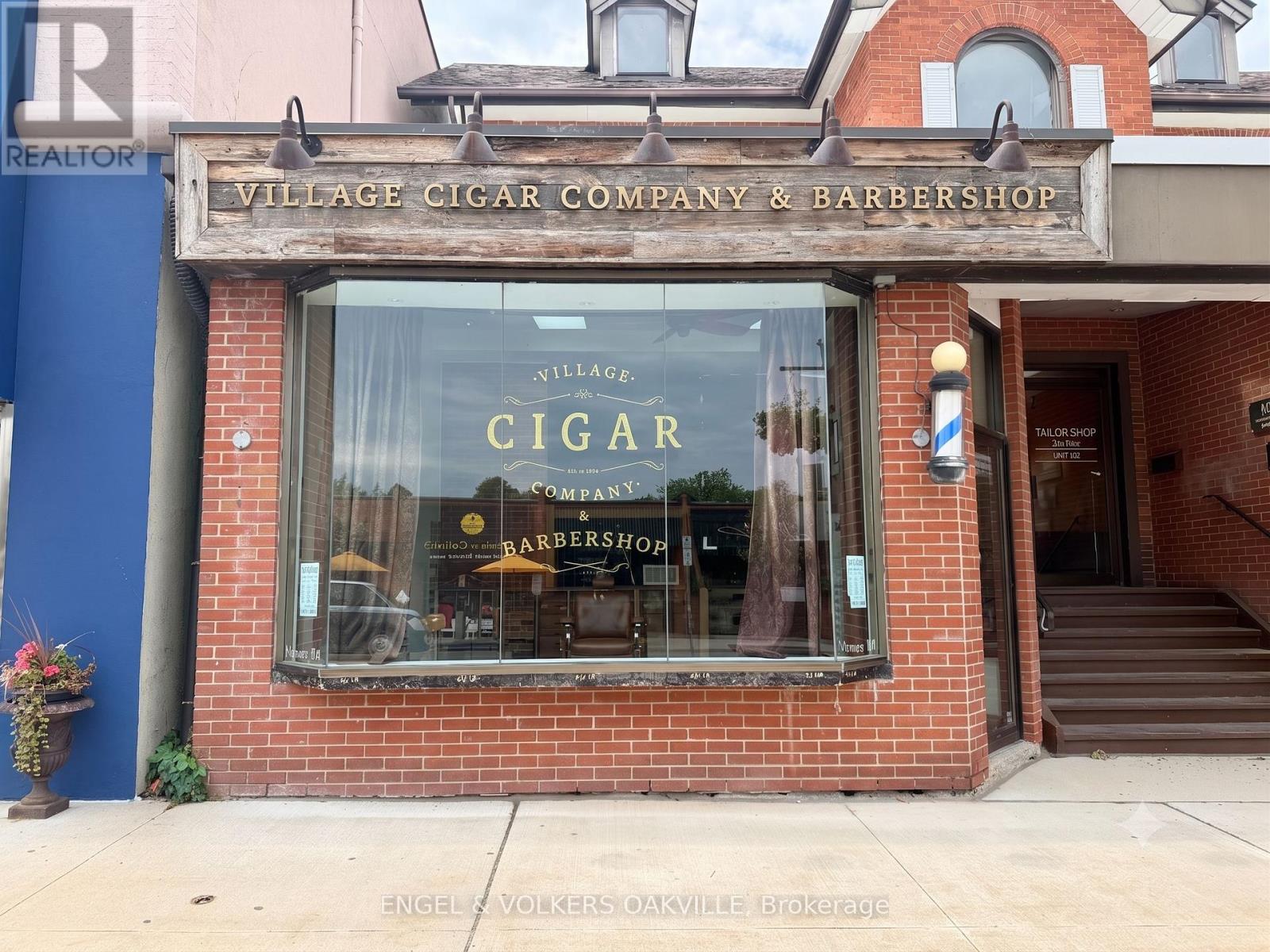 315A LAKESHORE ROAD E, Oakville, Ontario