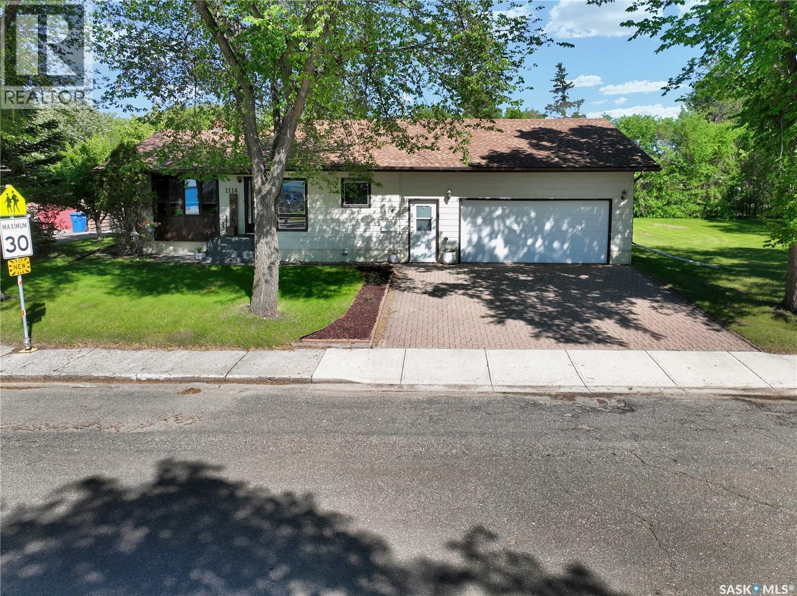 1114 Arcola Street, Esterhazy, Saskatchewan  S0A 0X0 - Photo 1 - SK038813