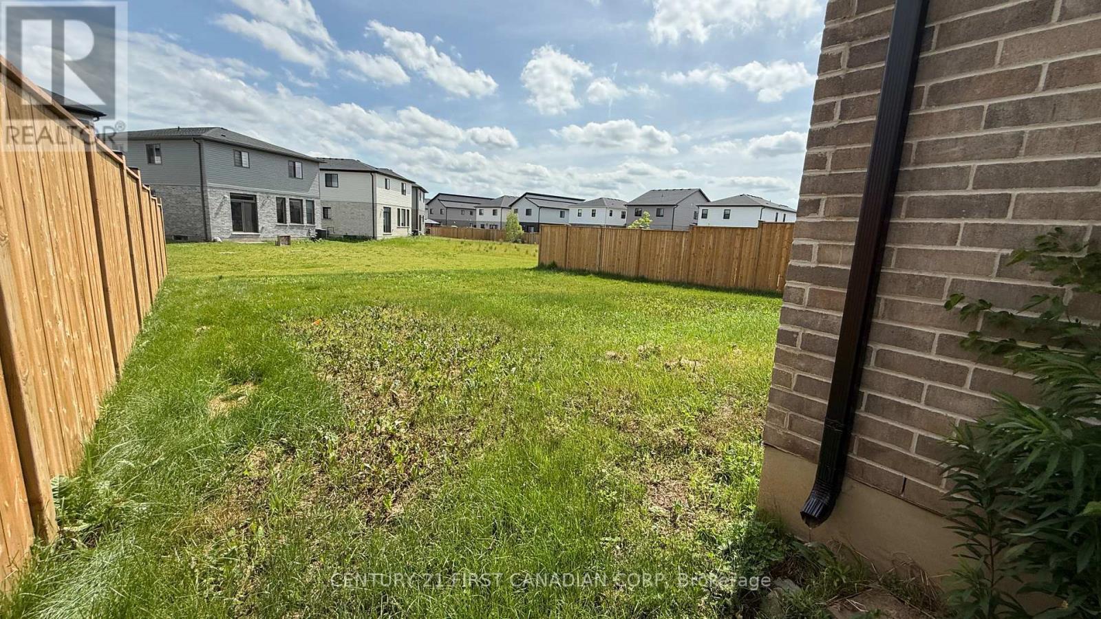 Upper - 201 Roy Mcdonald Drive, London South, Ontario  N6L 0J1 - Photo 22 - X13435958
