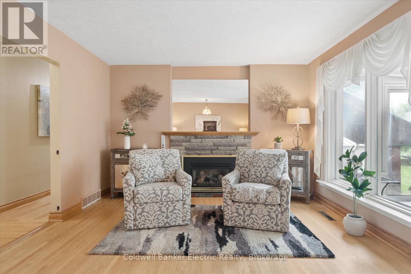 1497 Mayfair Avenue, Peterborough, Ontario  K9J 6T3 - Photo 11 - X13435988