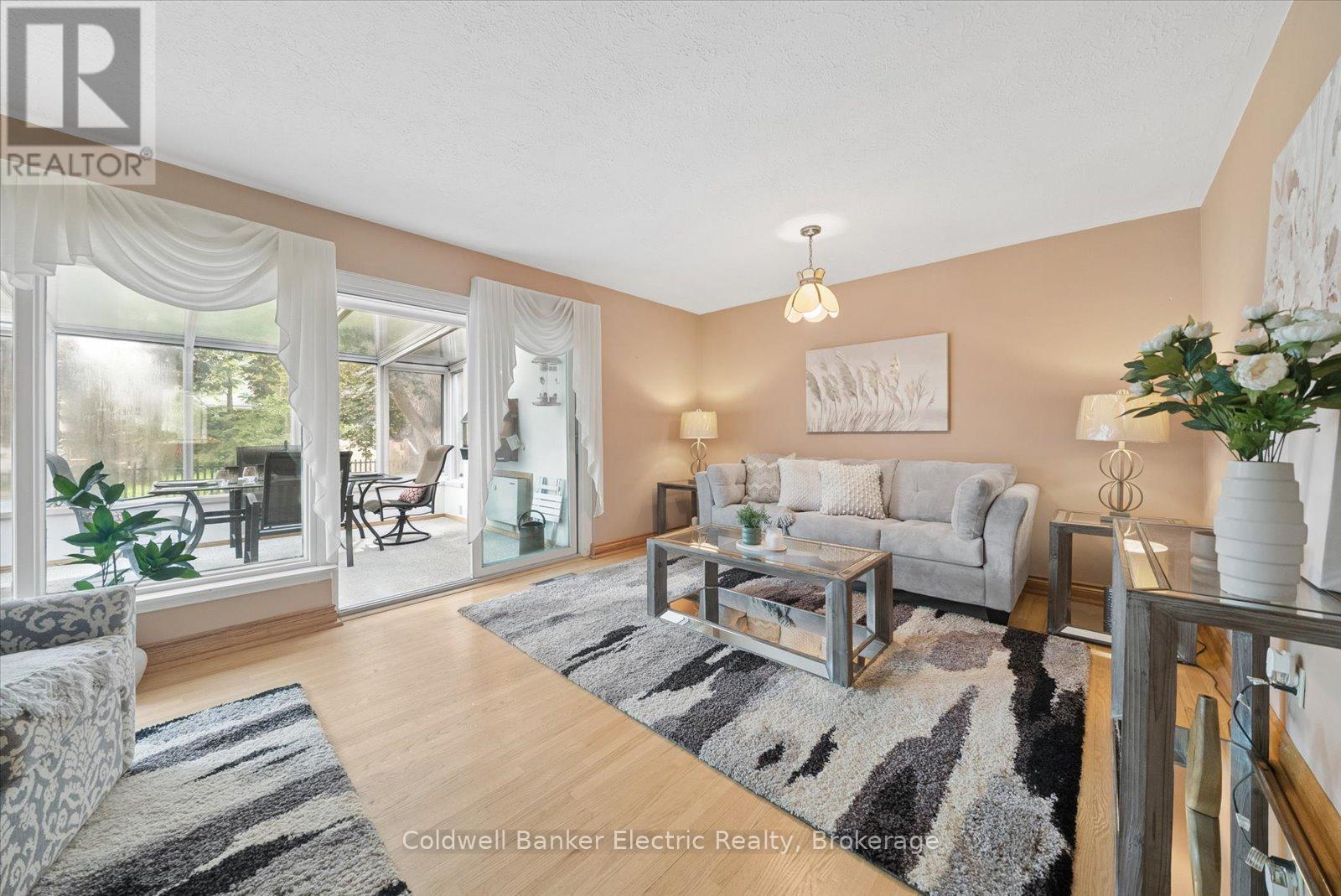 1497 Mayfair Avenue, Peterborough, Ontario  K9J 6T3 - Photo 8 - X13435988