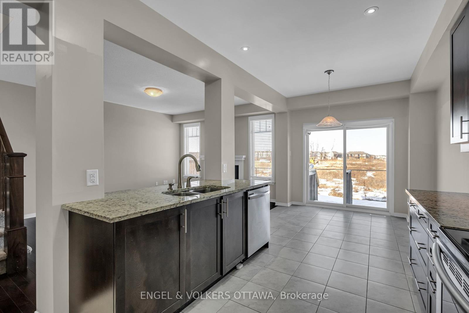 40 Tapadero Avenue, Ottawa, Ontario  K2V 0E2 - Photo 12 - X13435896