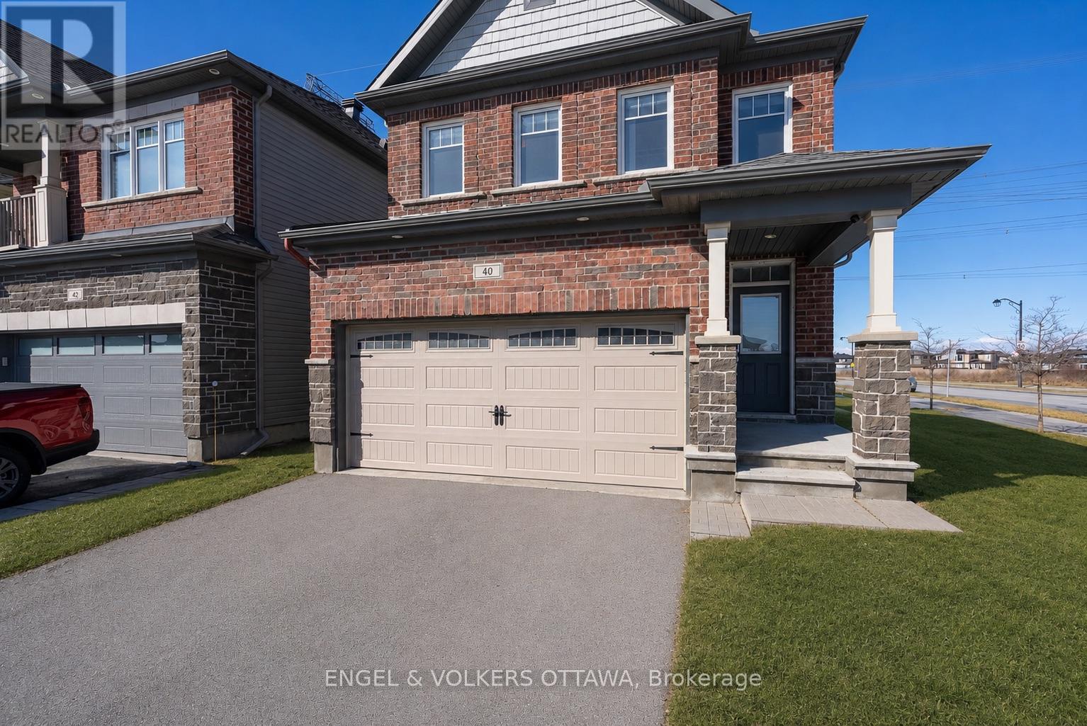 40 Tapadero Avenue, Ottawa, Ontario  K2V 0E2 - Photo 2 - X13435896