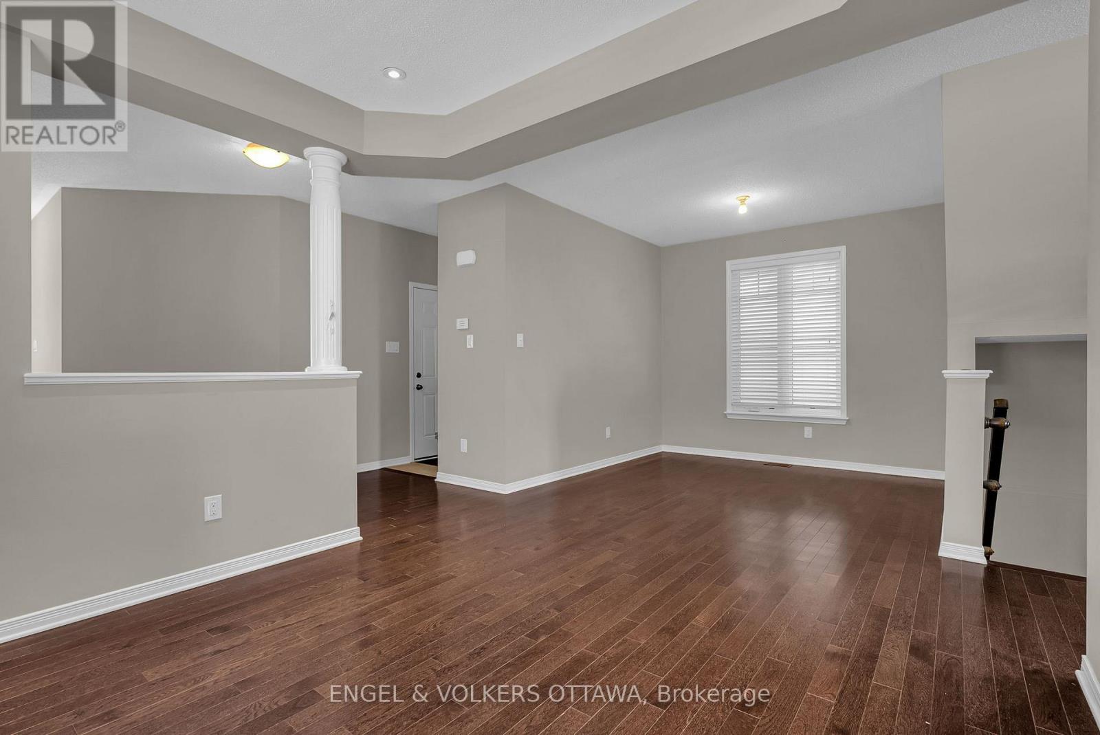 40 Tapadero Avenue, Ottawa, Ontario  K2V 0E2 - Photo 5 - X13435896